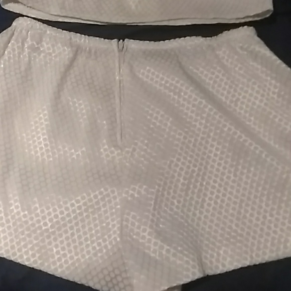 Short set - Picture 7 of 7